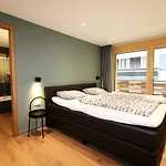 Апартаменти Derby Ski-in/out Зас-Фе