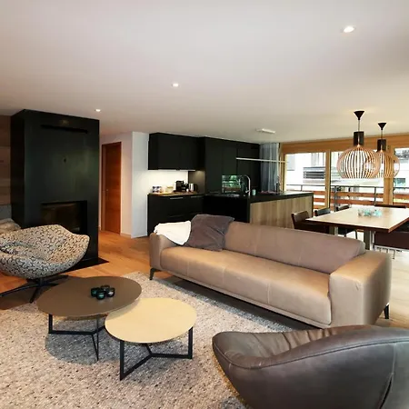 Derby Ski-in/out Apartment Saas-Fee