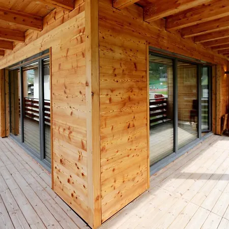 Derby Ski-in/out * סאס פה